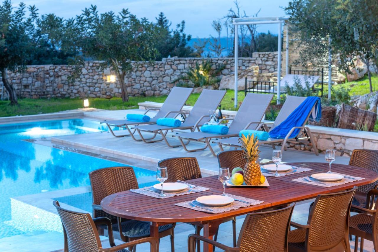 Cretan Lux Villa Heated Pool Gavalochori Exterior photo